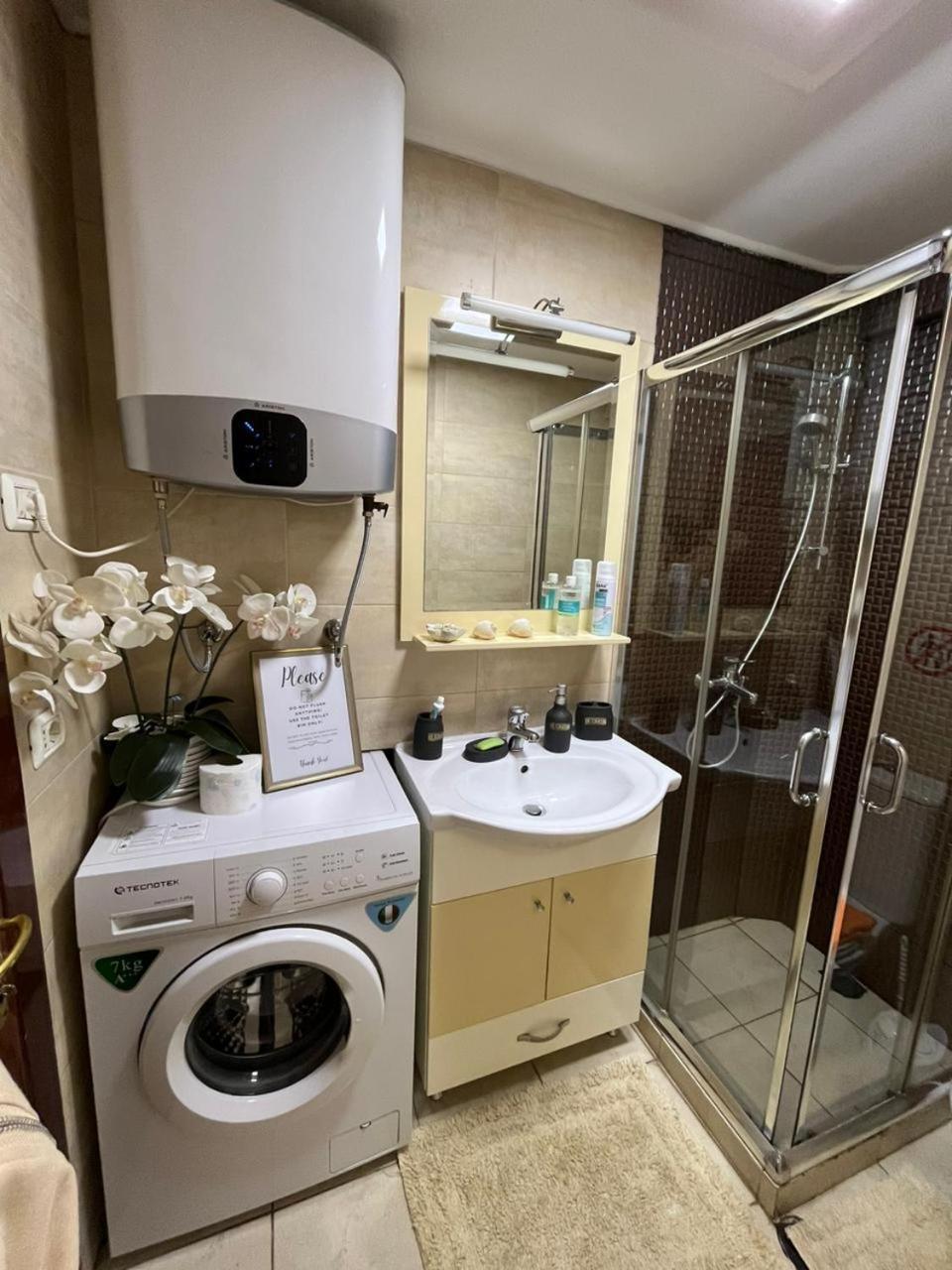 Tirana Center Tourist Apartment Luaran gambar
