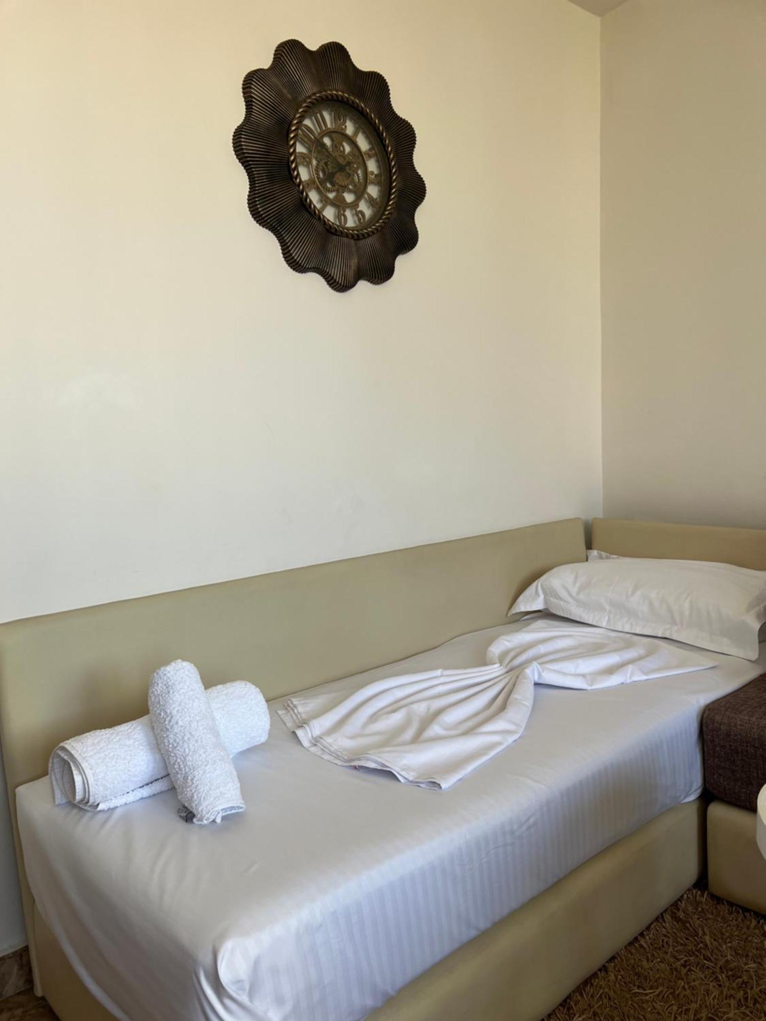 Tirana Center Tourist Apartment Luaran gambar